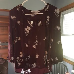 Collective Concepts vneck blouse